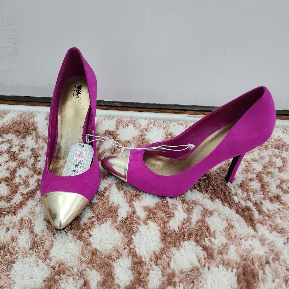 NWT Pink and Gold High Heels Size 9
